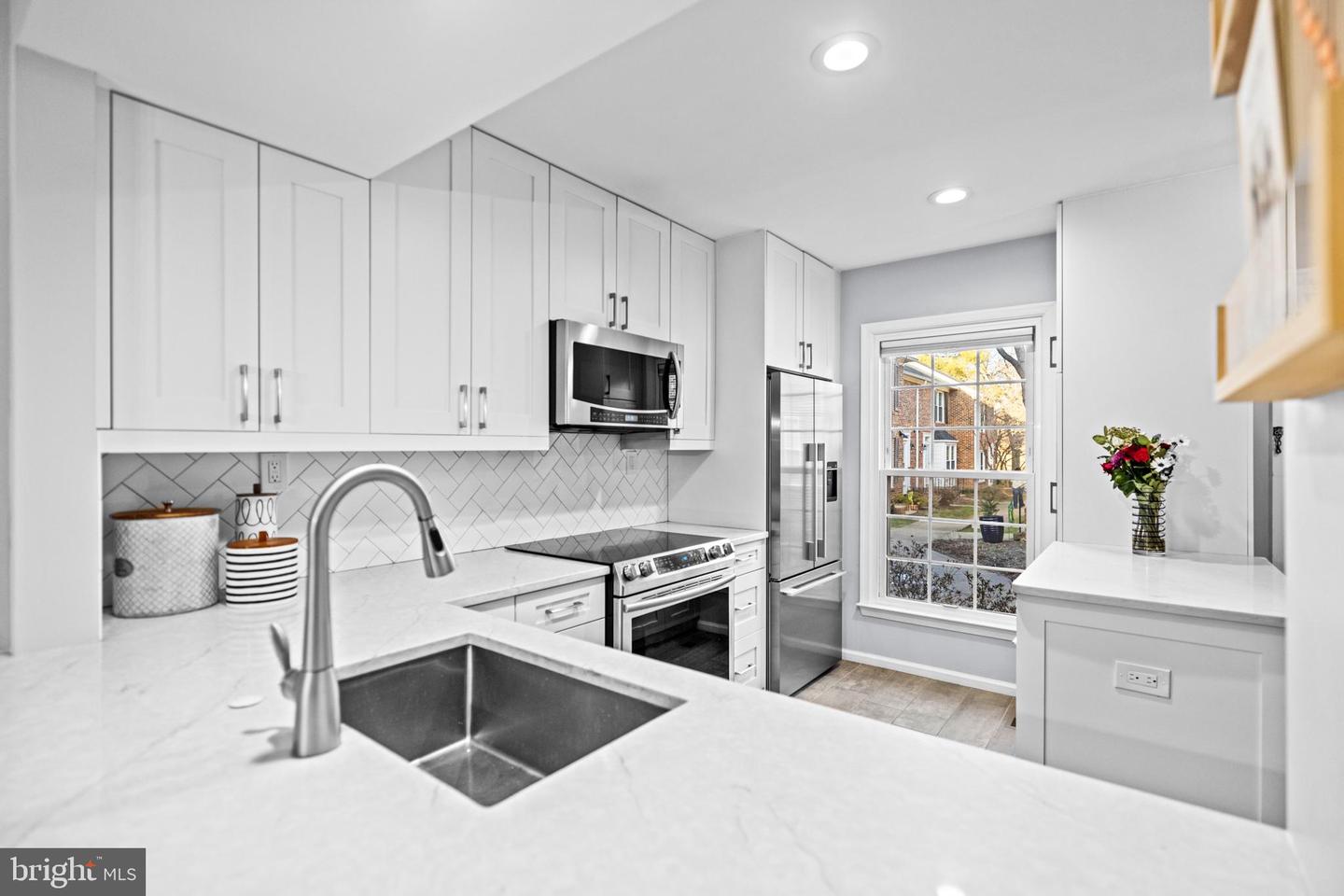 2512 S ARLINGTON MILL DR #5, ARLINGTON, Virginia 22206, 3 Bedrooms Bedrooms, ,2 BathroomsBathrooms,Residential,For sale,2512 S ARLINGTON MILL DR #5,VAAR2053348 MLS # VAAR2053348