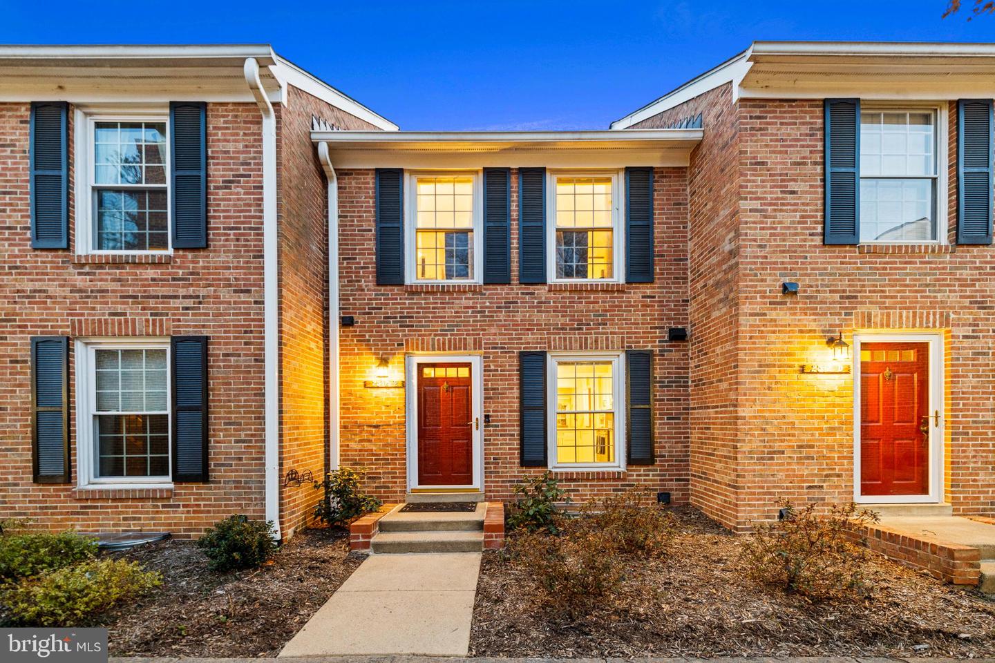 2512 S ARLINGTON MILL DR #5, ARLINGTON, Virginia 22206, 3 Bedrooms Bedrooms, ,2 BathroomsBathrooms,Residential,For sale,2512 S ARLINGTON MILL DR #5,VAAR2053348 MLS # VAAR2053348