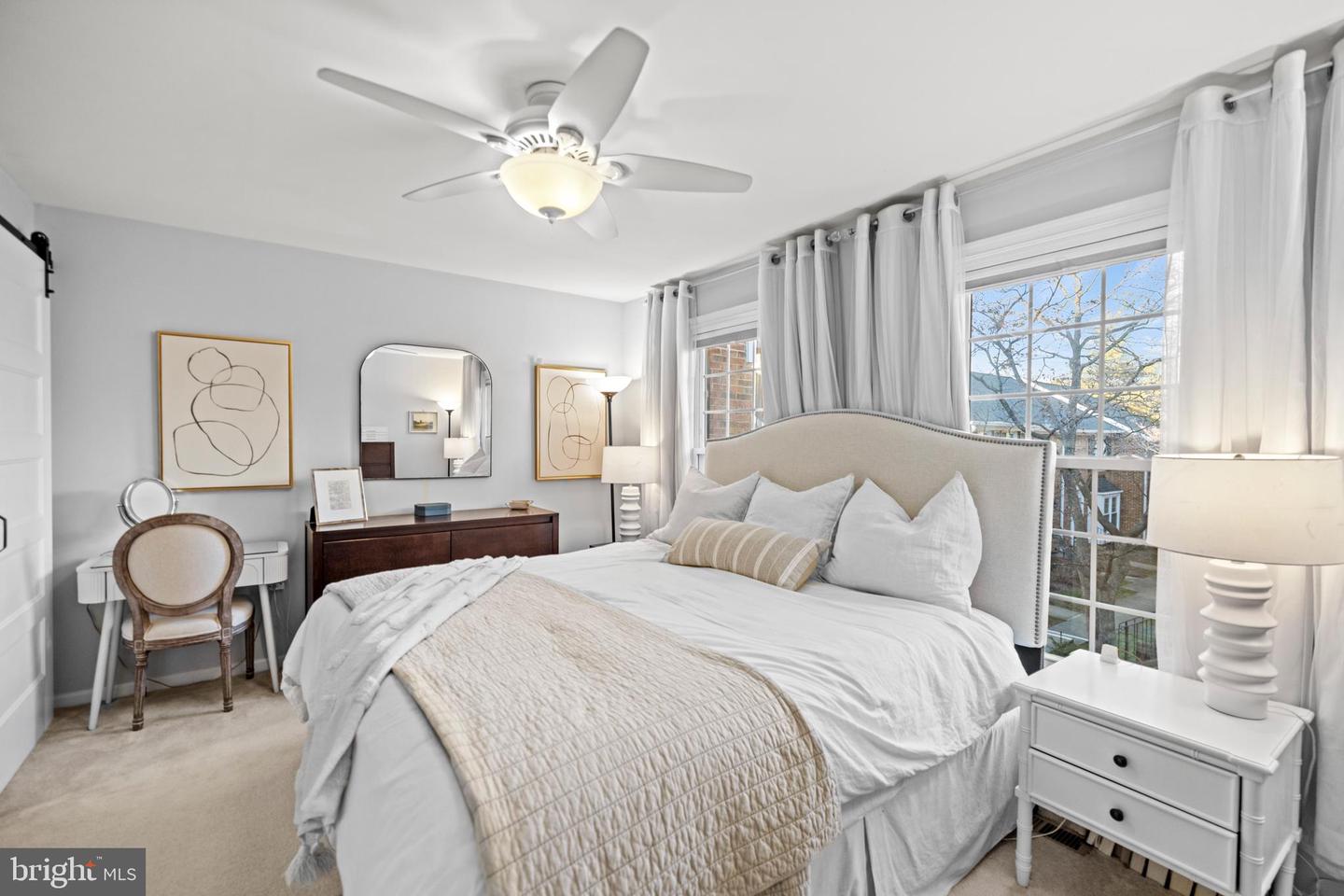 2512 S ARLINGTON MILL DR #5, ARLINGTON, Virginia 22206, 3 Bedrooms Bedrooms, ,2 BathroomsBathrooms,Residential,For sale,2512 S ARLINGTON MILL DR #5,VAAR2053348 MLS # VAAR2053348