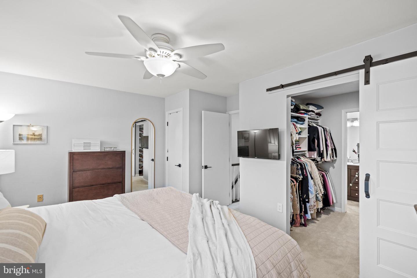 2512 S ARLINGTON MILL DR #5, ARLINGTON, Virginia 22206, 3 Bedrooms Bedrooms, ,2 BathroomsBathrooms,Residential,For sale,2512 S ARLINGTON MILL DR #5,VAAR2053348 MLS # VAAR2053348