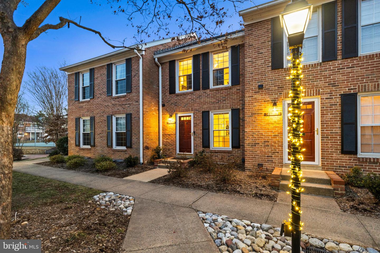 2512 S ARLINGTON MILL DR #5, ARLINGTON, Virginia 22206, 3 Bedrooms Bedrooms, ,2 BathroomsBathrooms,Residential,For sale,2512 S ARLINGTON MILL DR #5,VAAR2053348 MLS # VAAR2053348