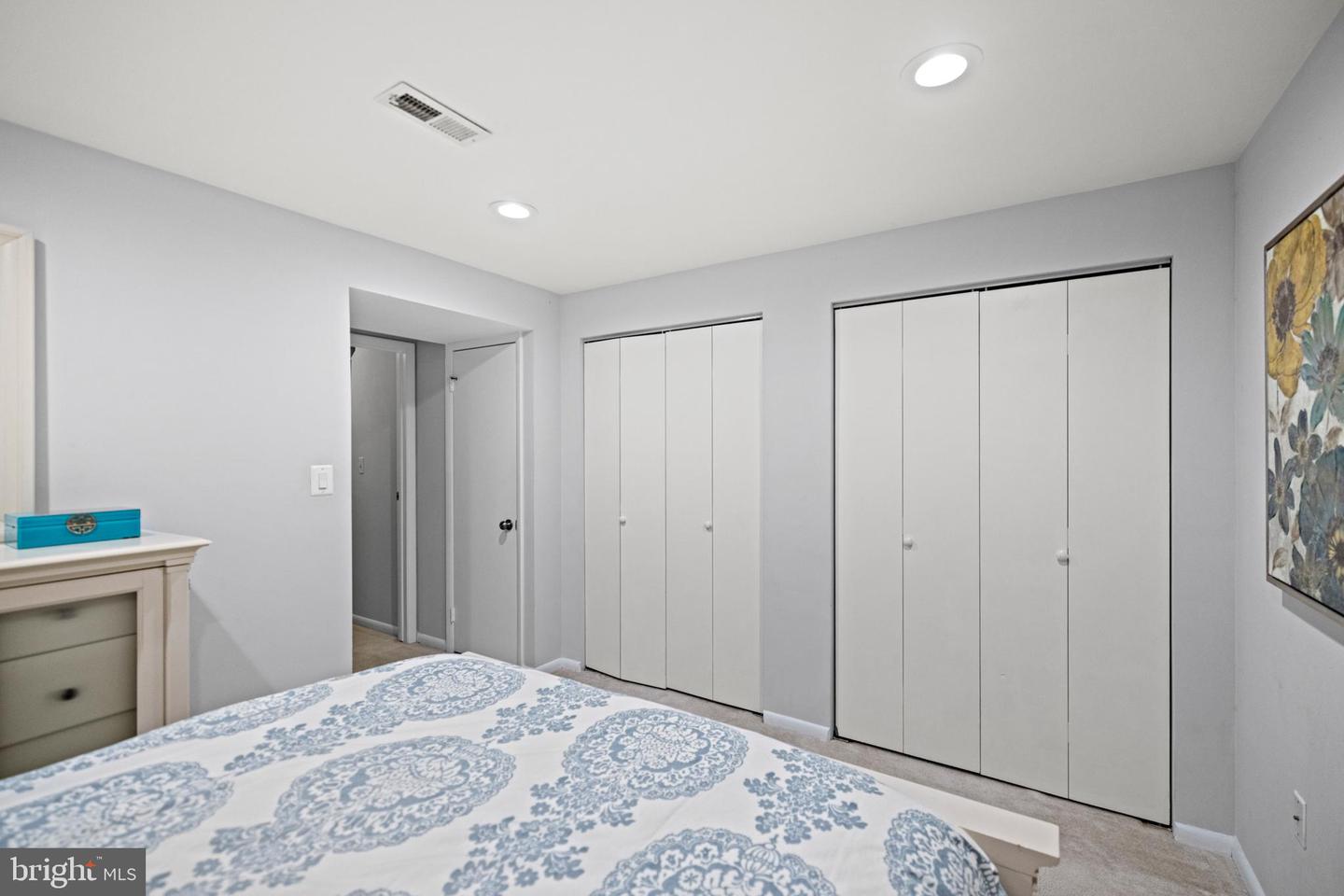 2512 S ARLINGTON MILL DR #5, ARLINGTON, Virginia 22206, 3 Bedrooms Bedrooms, ,2 BathroomsBathrooms,Residential,For sale,2512 S ARLINGTON MILL DR #5,VAAR2053348 MLS # VAAR2053348