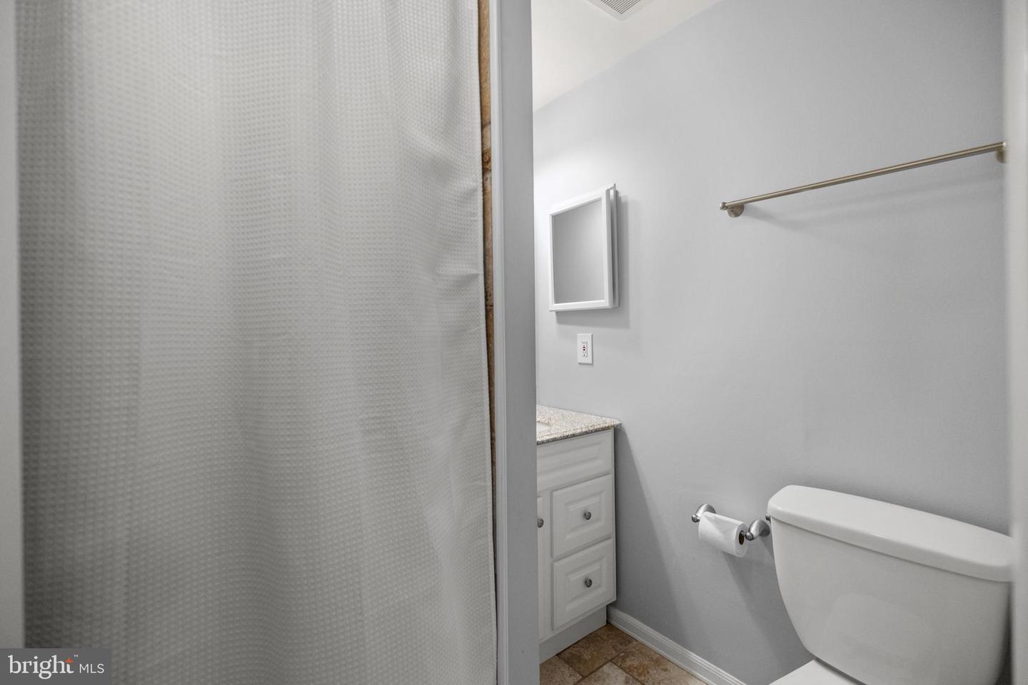 2512 S ARLINGTON MILL DR #5, ARLINGTON, Virginia 22206, 3 Bedrooms Bedrooms, ,2 BathroomsBathrooms,Residential,For sale,2512 S ARLINGTON MILL DR #5,VAAR2053348 MLS # VAAR2053348