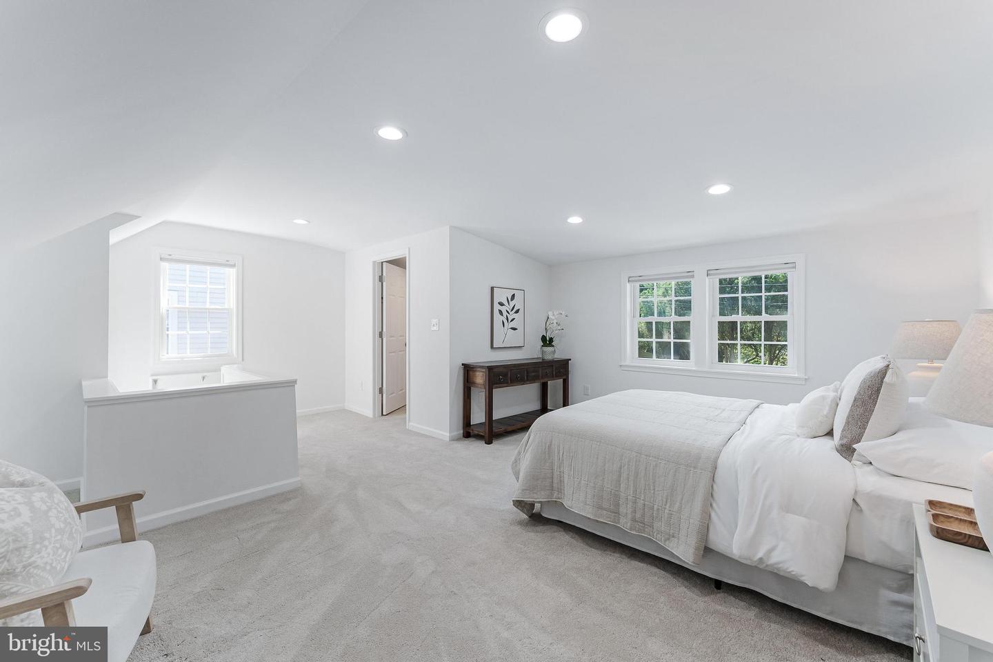 3912 6TH ST S, ARLINGTON, Virginia 22204, 3 Bedrooms Bedrooms, ,3 BathroomsBathrooms,Residential,For sale,3912 6TH ST S,VAAR2053366 MLS # VAAR2053366