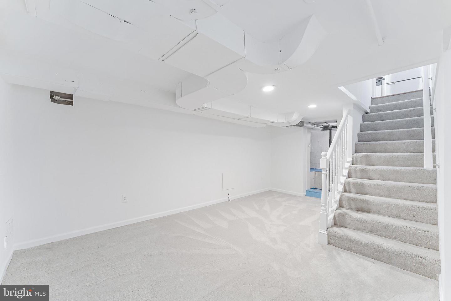 3912 6TH ST S, ARLINGTON, Virginia 22204, 3 Bedrooms Bedrooms, ,3 BathroomsBathrooms,Residential,For sale,3912 6TH ST S,VAAR2053366 MLS # VAAR2053366