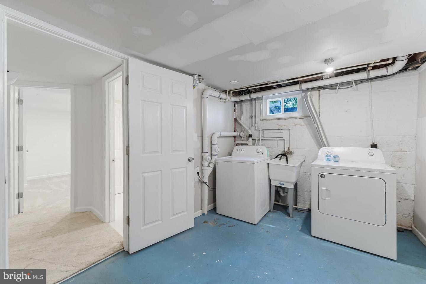 3912 6TH ST S, ARLINGTON, Virginia 22204, 3 Bedrooms Bedrooms, ,3 BathroomsBathrooms,Residential,For sale,3912 6TH ST S,VAAR2053366 MLS # VAAR2053366