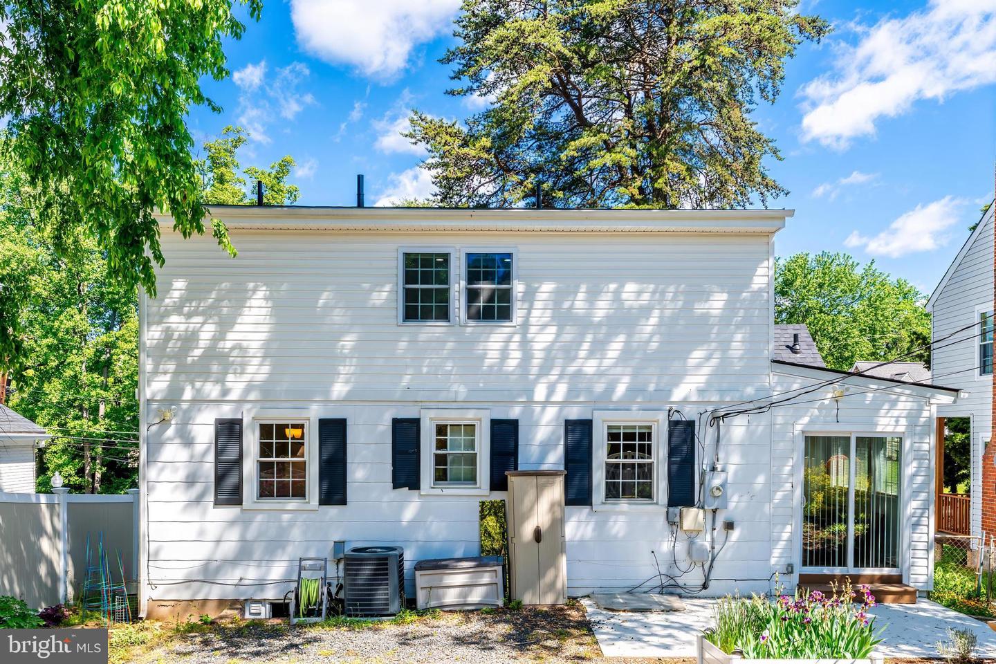 3912 6TH ST S, ARLINGTON, Virginia 22204, 3 Bedrooms Bedrooms, ,3 BathroomsBathrooms,Residential,For sale,3912 6TH ST S,VAAR2053366 MLS # VAAR2053366