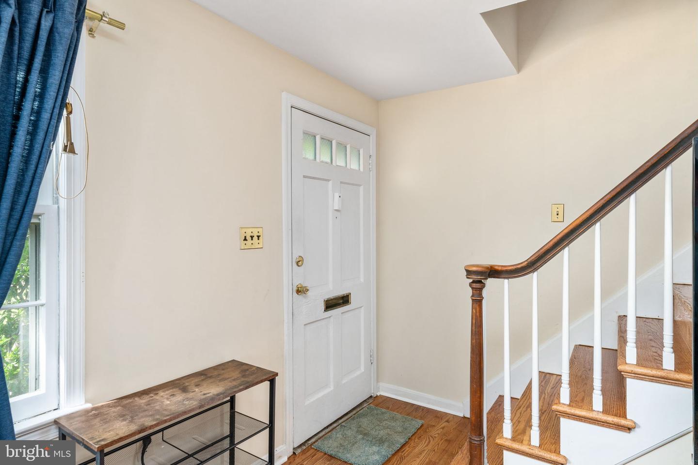 6510 OAKWOOD DR, FALLS CHURCH, Virginia 22041, 4 Bedrooms Bedrooms, ,2 BathroomsBathrooms,Residential,For sale,6510 OAKWOOD DR,VAFX2222664 MLS # VAFX2222664