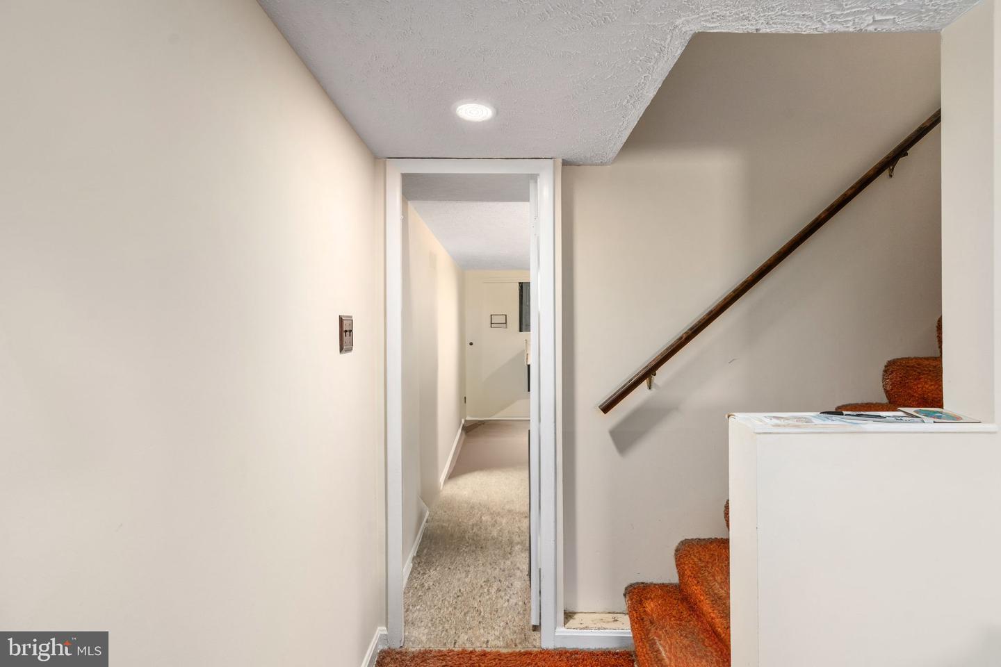 6510 OAKWOOD DR, FALLS CHURCH, Virginia 22041, 4 Bedrooms Bedrooms, ,2 BathroomsBathrooms,Residential,For sale,6510 OAKWOOD DR,VAFX2222664 MLS # VAFX2222664