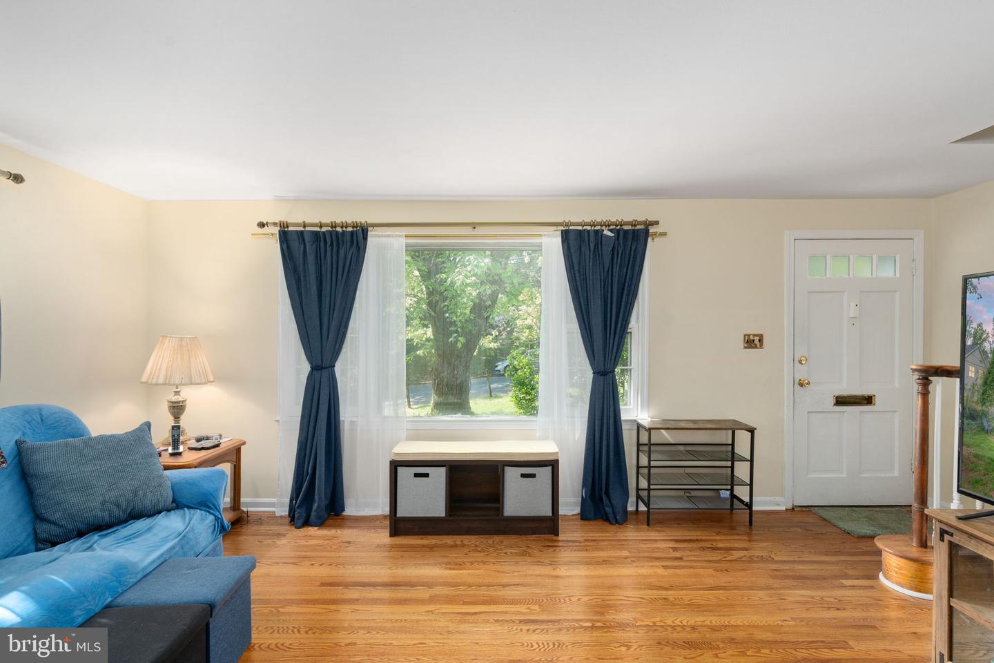 6510 OAKWOOD DR, FALLS CHURCH, Virginia 22041, 4 Bedrooms Bedrooms, ,2 BathroomsBathrooms,Residential,For sale,6510 OAKWOOD DR,VAFX2222664 MLS # VAFX2222664
