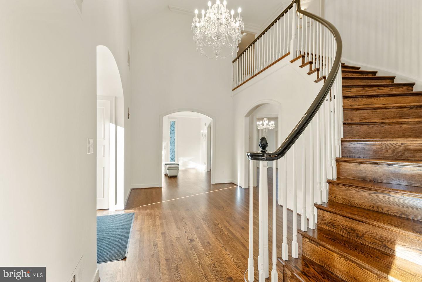 4015 N RANDOLPH ST, ARLINGTON, Virginia 22207, 6 Bedrooms Bedrooms, ,5 BathroomsBathrooms,Residential,For sale,4015 N RANDOLPH ST,VAAR2054114 MLS # VAAR2054114