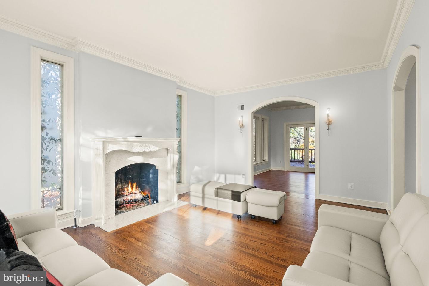 4015 N RANDOLPH ST, ARLINGTON, Virginia 22207, 6 Bedrooms Bedrooms, ,5 BathroomsBathrooms,Residential,For sale,4015 N RANDOLPH ST,VAAR2054114 MLS # VAAR2054114