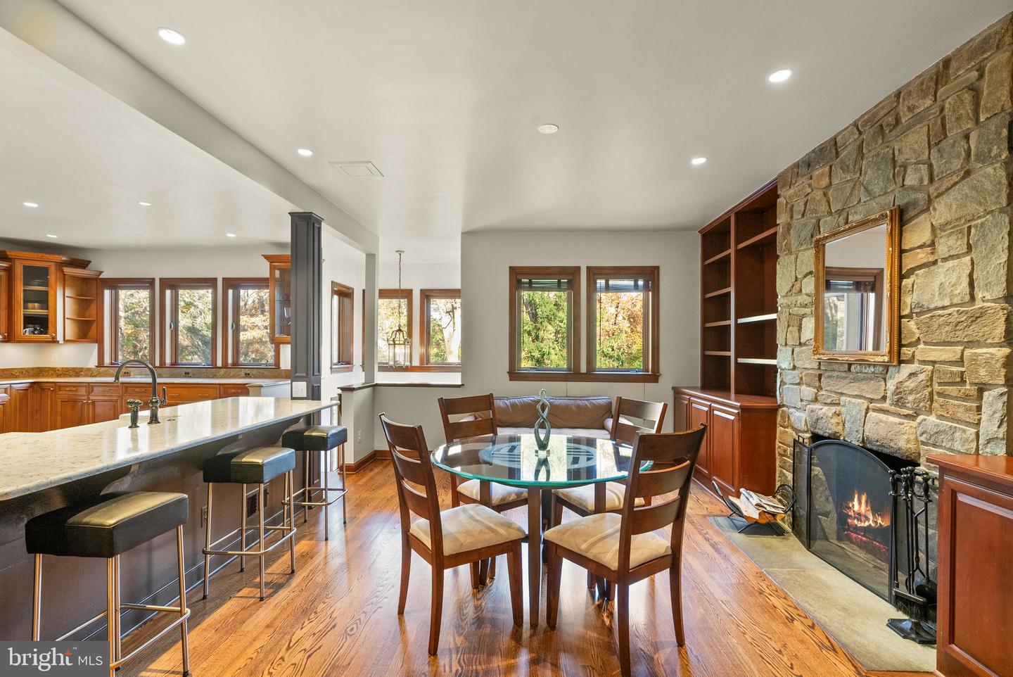 4015 N RANDOLPH ST, ARLINGTON, Virginia 22207, 6 Bedrooms Bedrooms, ,5 BathroomsBathrooms,Residential,For sale,4015 N RANDOLPH ST,VAAR2054114 MLS # VAAR2054114