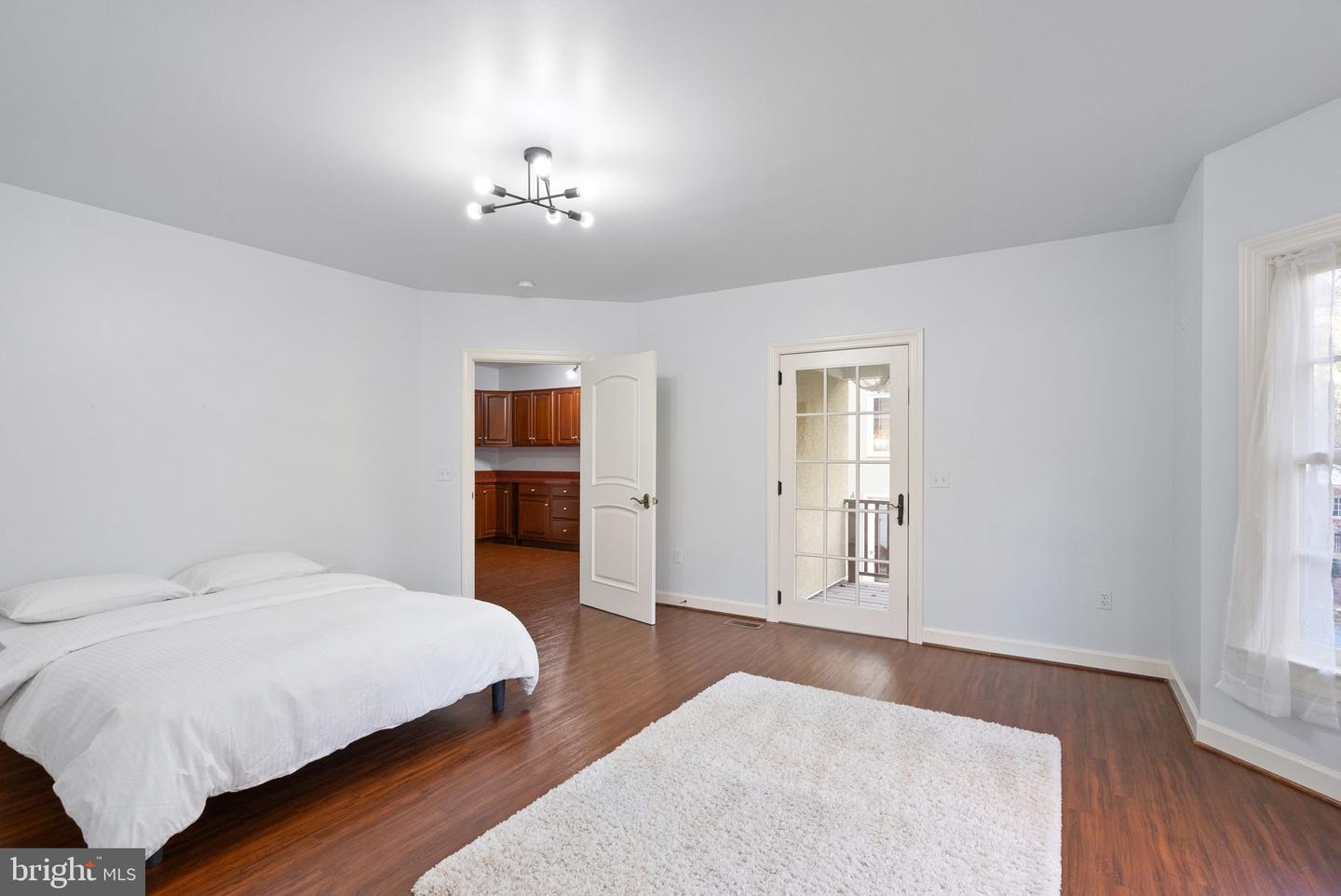4015 N RANDOLPH ST, ARLINGTON, Virginia 22207, 6 Bedrooms Bedrooms, ,5 BathroomsBathrooms,Residential,For sale,4015 N RANDOLPH ST,VAAR2054114 MLS # VAAR2054114