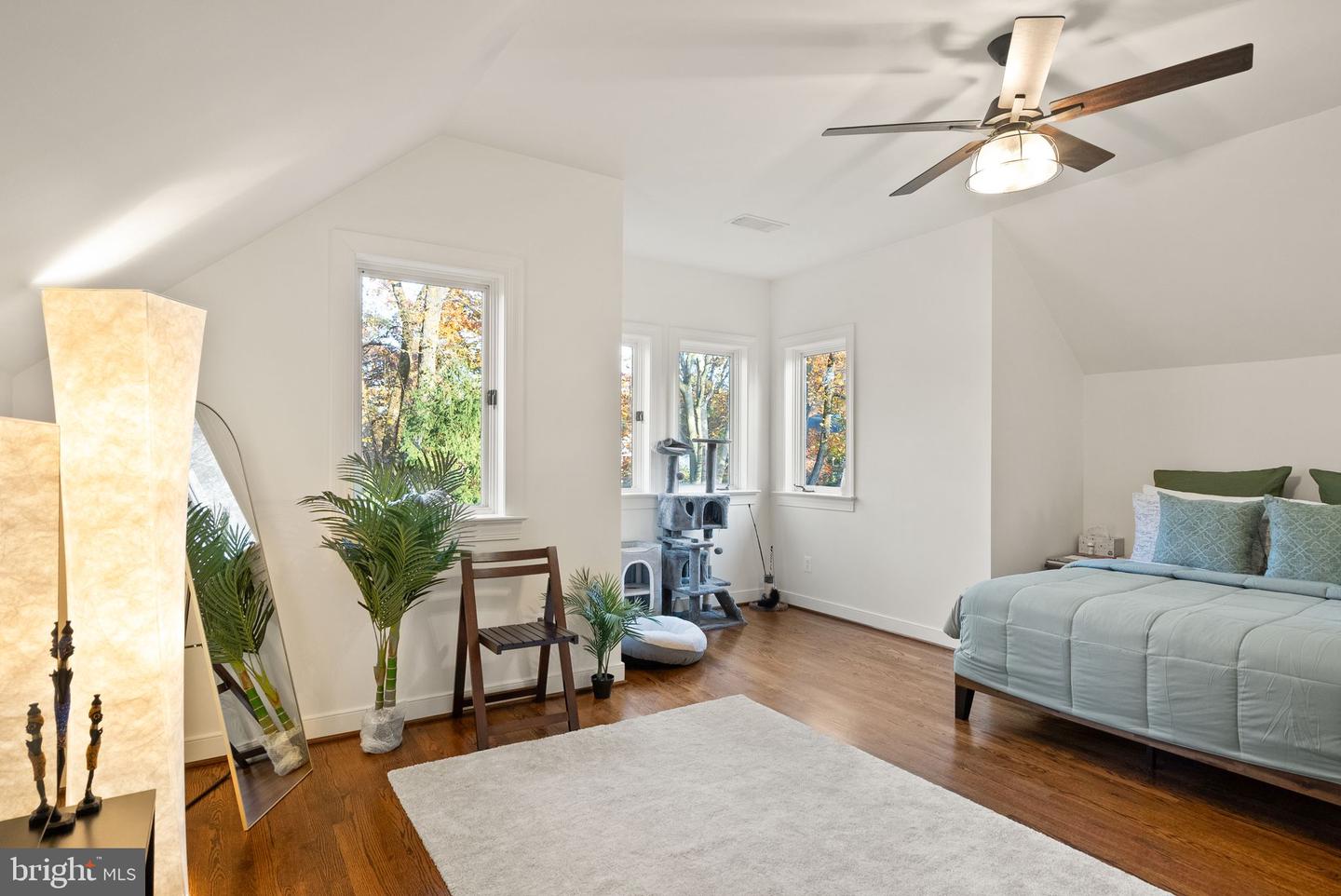 4015 N RANDOLPH ST, ARLINGTON, Virginia 22207, 6 Bedrooms Bedrooms, ,5 BathroomsBathrooms,Residential,For sale,4015 N RANDOLPH ST,VAAR2054114 MLS # VAAR2054114