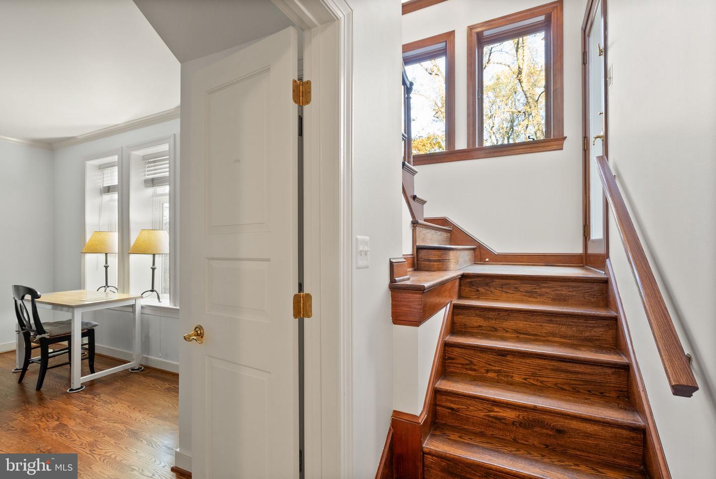 4015 N RANDOLPH ST, ARLINGTON, Virginia 22207, 6 Bedrooms Bedrooms, ,5 BathroomsBathrooms,Residential,For sale,4015 N RANDOLPH ST,VAAR2054114 MLS # VAAR2054114