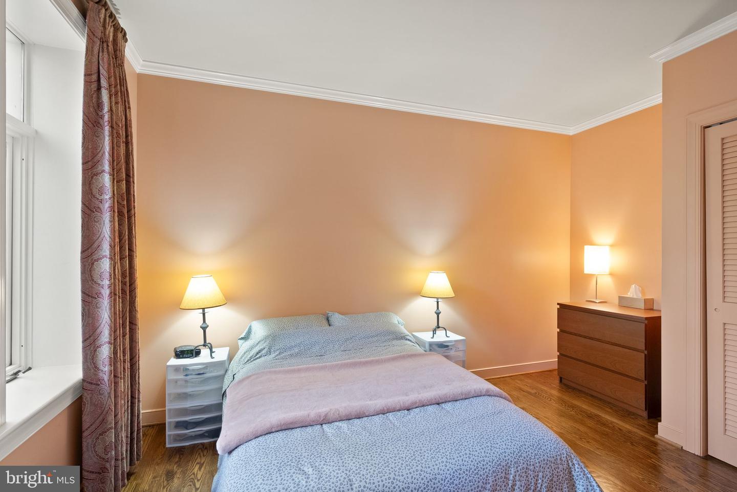 4015 N RANDOLPH ST, ARLINGTON, Virginia 22207, 6 Bedrooms Bedrooms, ,5 BathroomsBathrooms,Residential,For sale,4015 N RANDOLPH ST,VAAR2054114 MLS # VAAR2054114