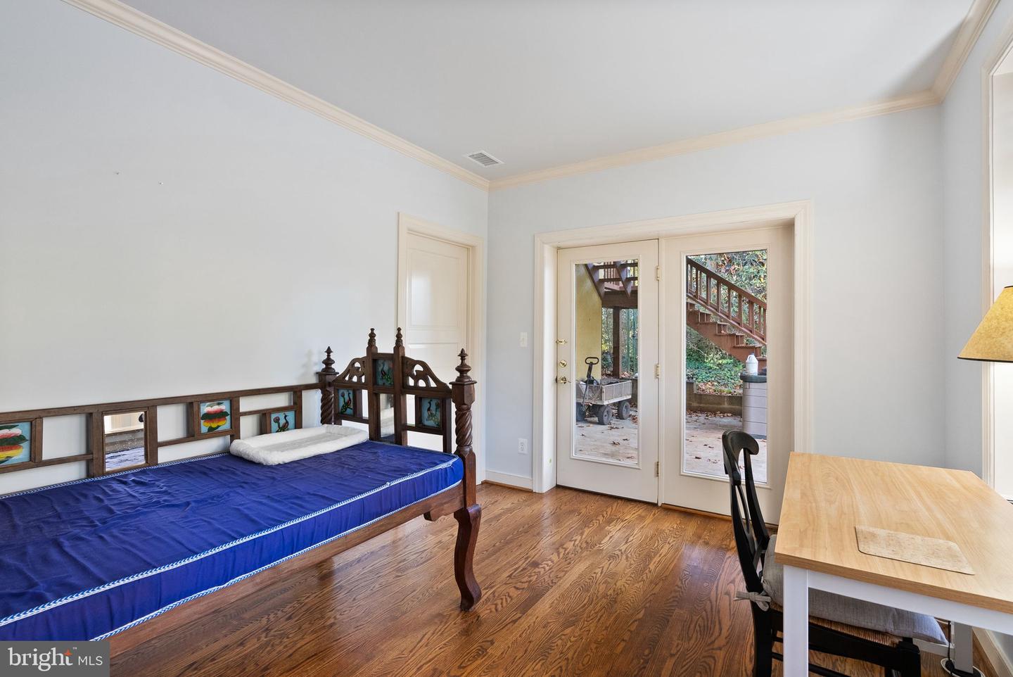 4015 N RANDOLPH ST, ARLINGTON, Virginia 22207, 6 Bedrooms Bedrooms, ,5 BathroomsBathrooms,Residential,For sale,4015 N RANDOLPH ST,VAAR2054114 MLS # VAAR2054114