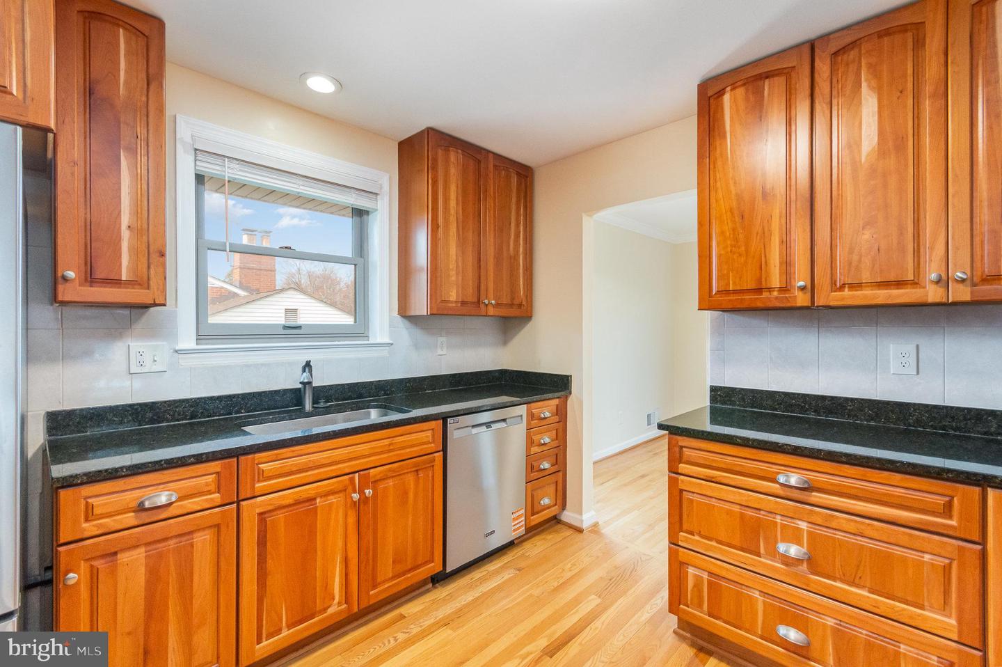 7700 ARLEN ST, ANNANDALE, Virginia 22003, 4 Bedrooms Bedrooms, ,3 BathroomsBathrooms,Residential,For sale,7700 ARLEN ST,VAFX2224856 MLS # VAFX2224856