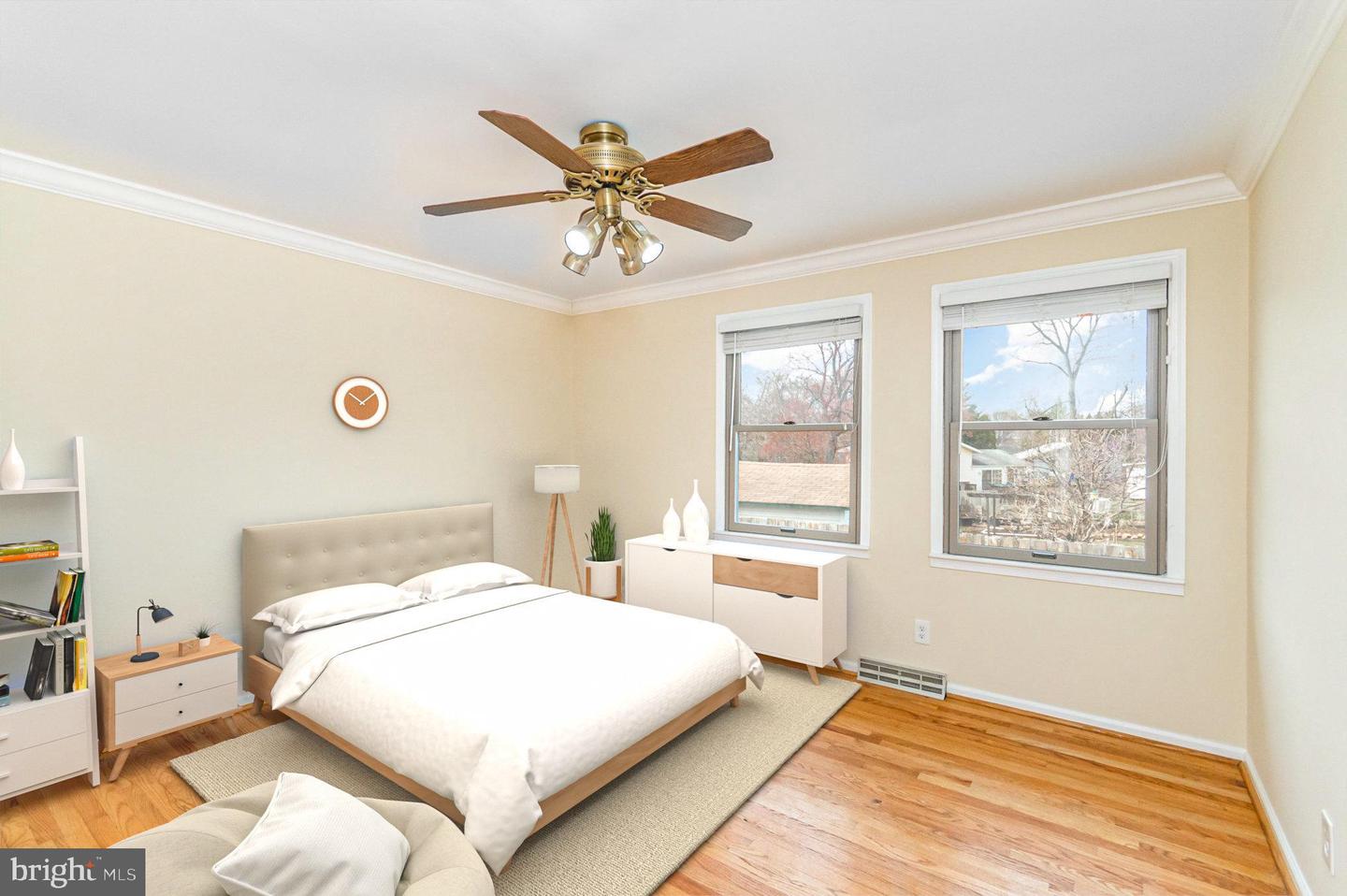 7700 ARLEN ST, ANNANDALE, Virginia 22003, 4 Bedrooms Bedrooms, ,3 BathroomsBathrooms,Residential,For sale,7700 ARLEN ST,VAFX2224856 MLS # VAFX2224856