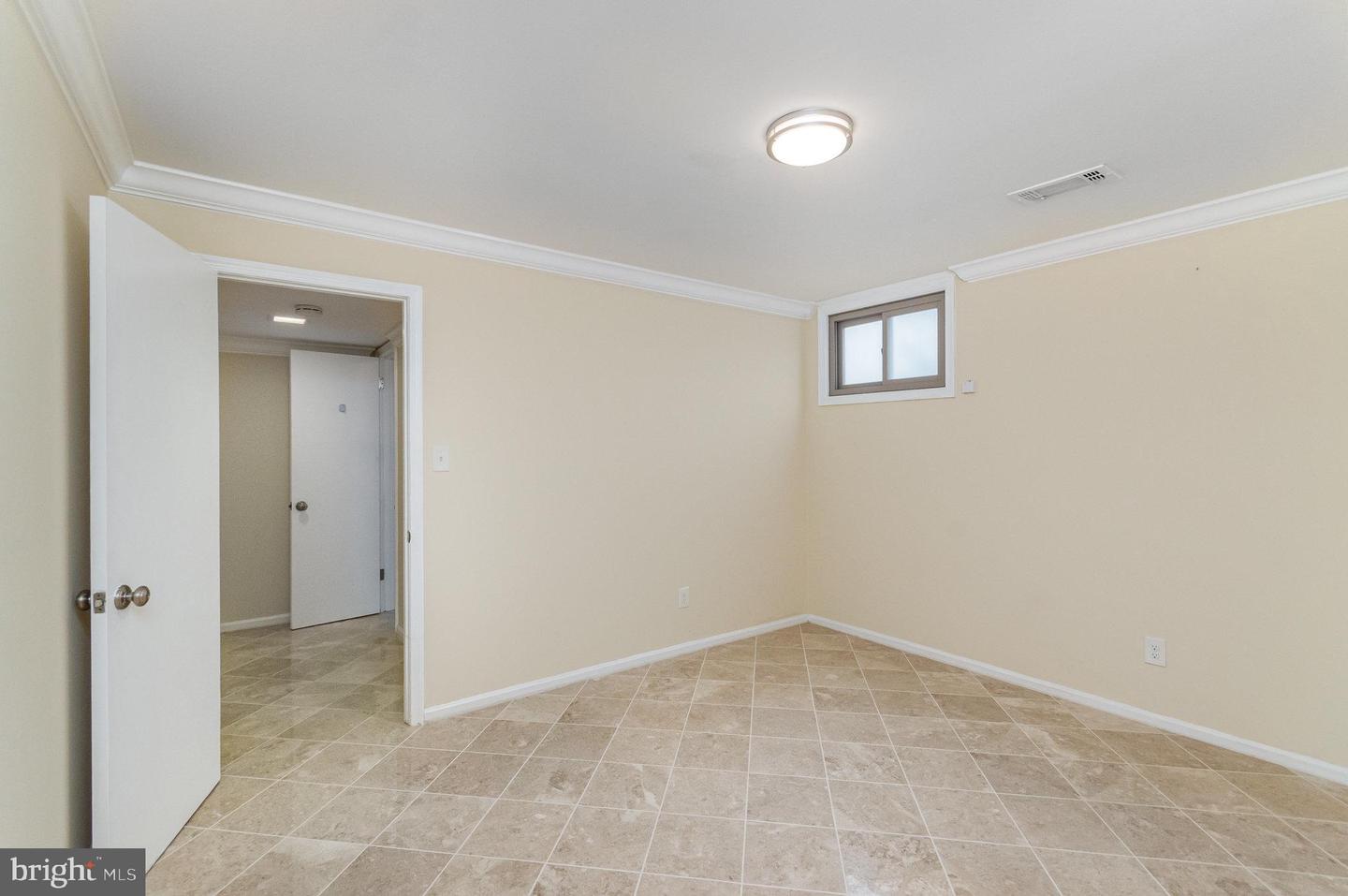7700 ARLEN ST, ANNANDALE, Virginia 22003, 4 Bedrooms Bedrooms, ,3 BathroomsBathrooms,Residential,For sale,7700 ARLEN ST,VAFX2224856 MLS # VAFX2224856