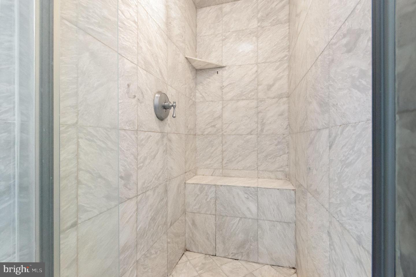 7700 ARLEN ST, ANNANDALE, Virginia 22003, 4 Bedrooms Bedrooms, ,3 BathroomsBathrooms,Residential,For sale,7700 ARLEN ST,VAFX2224856 MLS # VAFX2224856