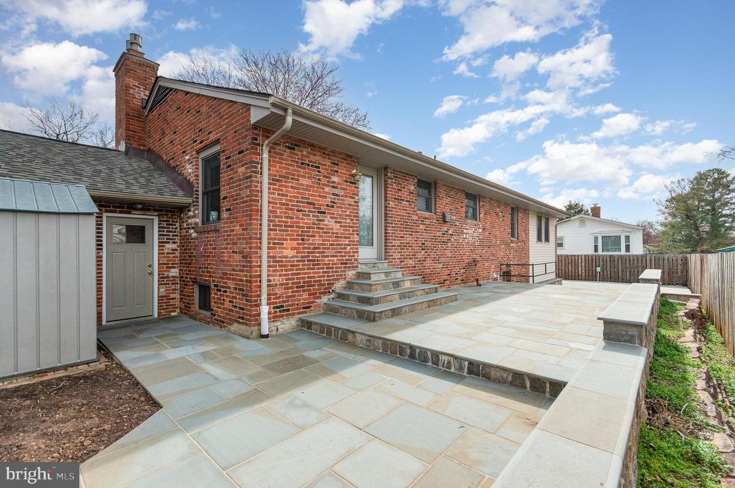 7700 ARLEN ST, ANNANDALE, Virginia 22003, 4 Bedrooms Bedrooms, ,3 BathroomsBathrooms,Residential,For sale,7700 ARLEN ST,VAFX2224856 MLS # VAFX2224856