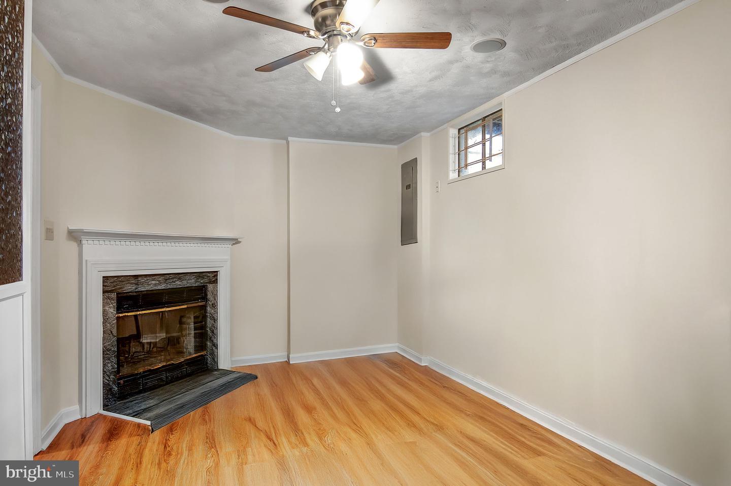 402 CABIN CT, STAFFORD, Virginia 22554, 3 Bedrooms Bedrooms, ,2 BathroomsBathrooms,Residential,For sale,402 CABIN CT,VAST2036384 MLS # VAST2036384