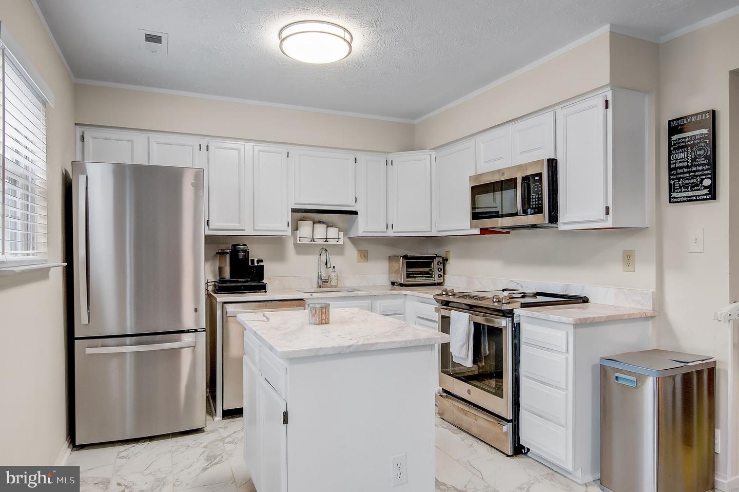 402 CABIN CT, STAFFORD, Virginia 22554, 3 Bedrooms Bedrooms, ,2 BathroomsBathrooms,Residential,For sale,402 CABIN CT,VAST2036384 MLS # VAST2036384