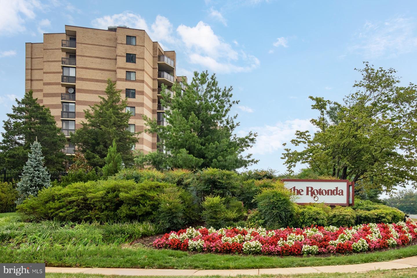 8350 GREENSBORO DR #709, MCLEAN, Virginia 22102, 1 Bedroom Bedrooms, ,1 BathroomBathrooms,Residential,For sale,8350 GREENSBORO DR #709,VAFX2225500 MLS # VAFX2225500