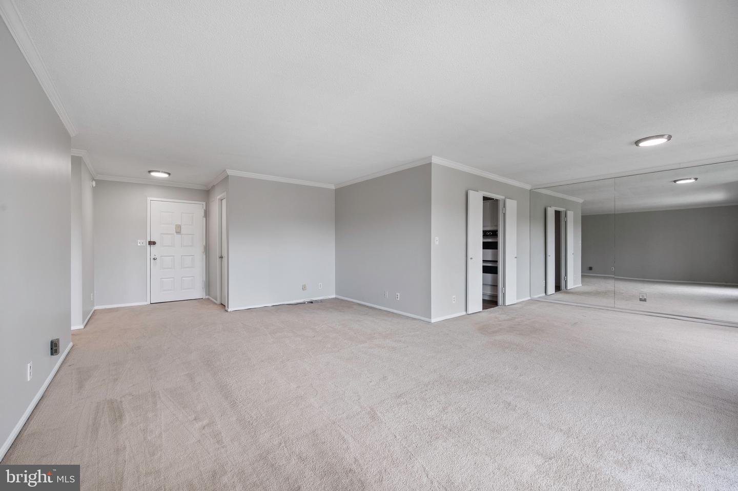 8350 GREENSBORO DR #709, MCLEAN, Virginia 22102, 1 Bedroom Bedrooms, ,1 BathroomBathrooms,Residential,For sale,8350 GREENSBORO DR #709,VAFX2225500 MLS # VAFX2225500