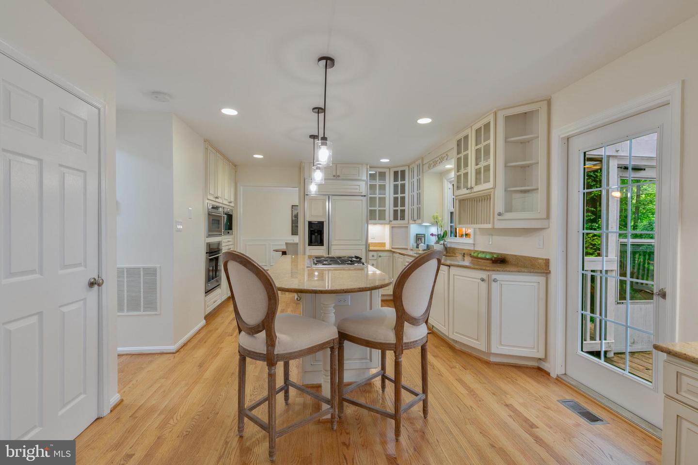 11800 QUARTER HORSE CT, OAKTON, Virginia 22124, 4 Bedrooms Bedrooms, ,3 BathroomsBathrooms,Residential,For sale,11800 QUARTER HORSE CT,VAFX2226910 MLS # VAFX2226910