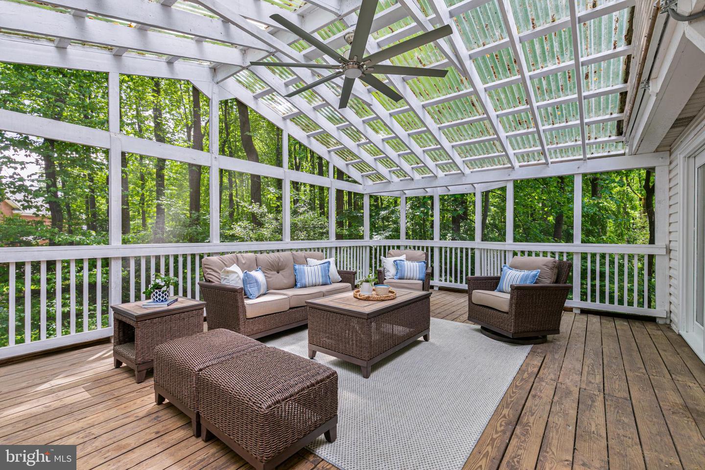 11800 QUARTER HORSE CT, OAKTON, Virginia 22124, 4 Bedrooms Bedrooms, ,3 BathroomsBathrooms,Residential,For sale,11800 QUARTER HORSE CT,VAFX2226910 MLS # VAFX2226910