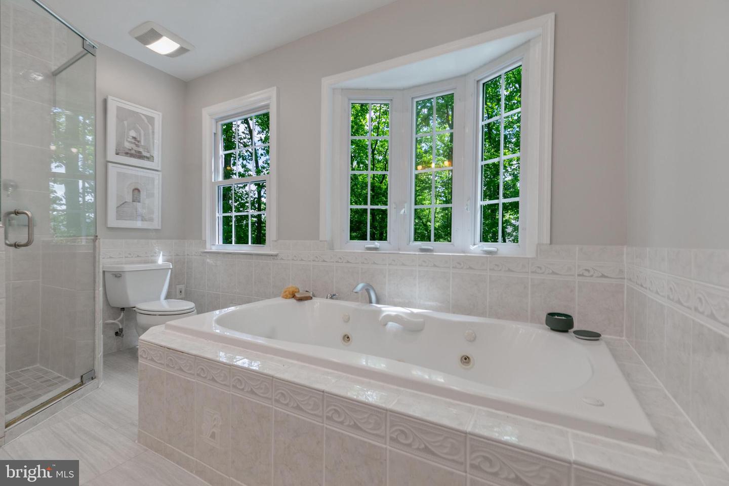 11800 QUARTER HORSE CT, OAKTON, Virginia 22124, 4 Bedrooms Bedrooms, ,3 BathroomsBathrooms,Residential,For sale,11800 QUARTER HORSE CT,VAFX2226910 MLS # VAFX2226910