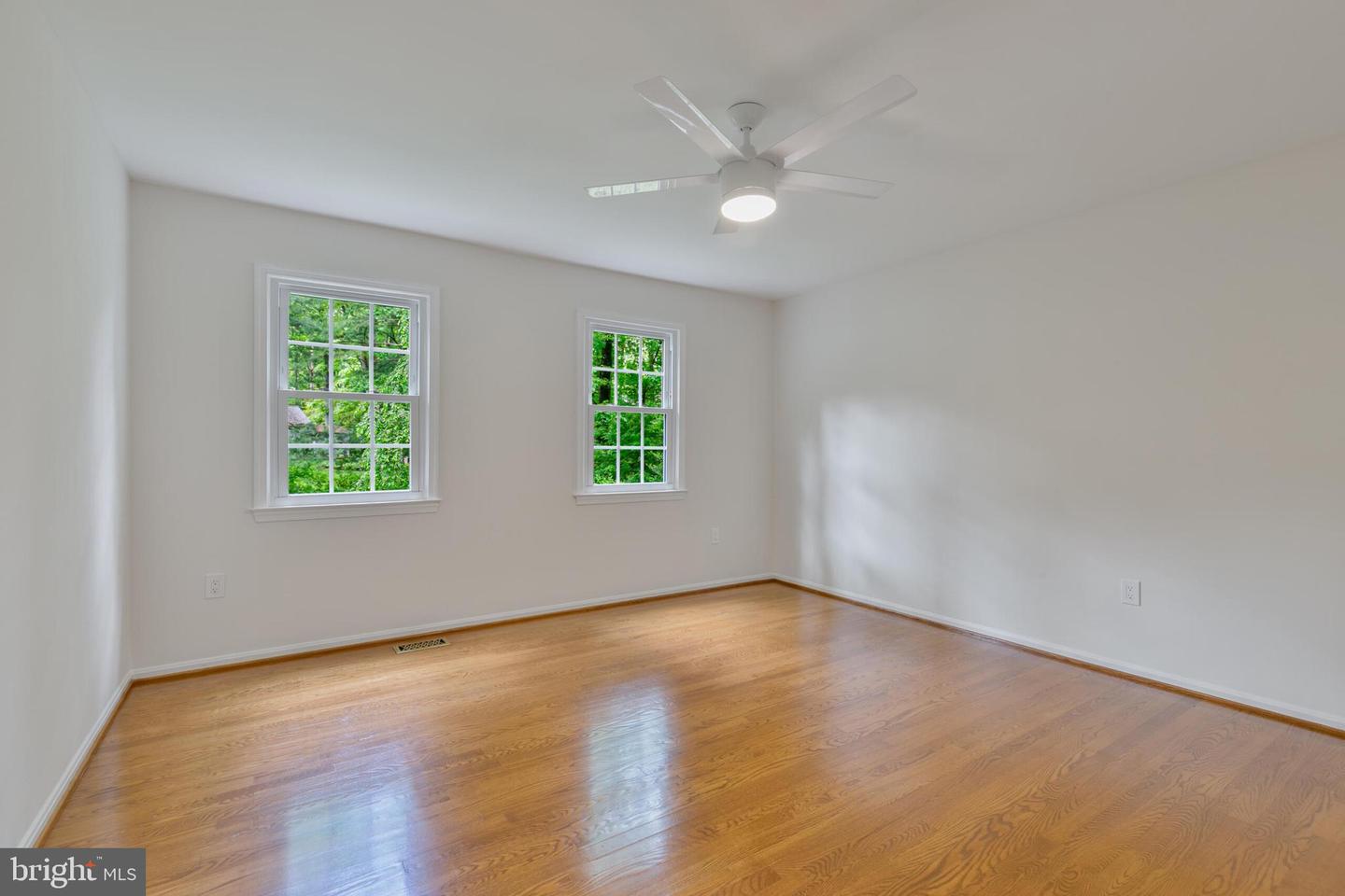11800 QUARTER HORSE CT, OAKTON, Virginia 22124, 4 Bedrooms Bedrooms, ,3 BathroomsBathrooms,Residential,For sale,11800 QUARTER HORSE CT,VAFX2226910 MLS # VAFX2226910