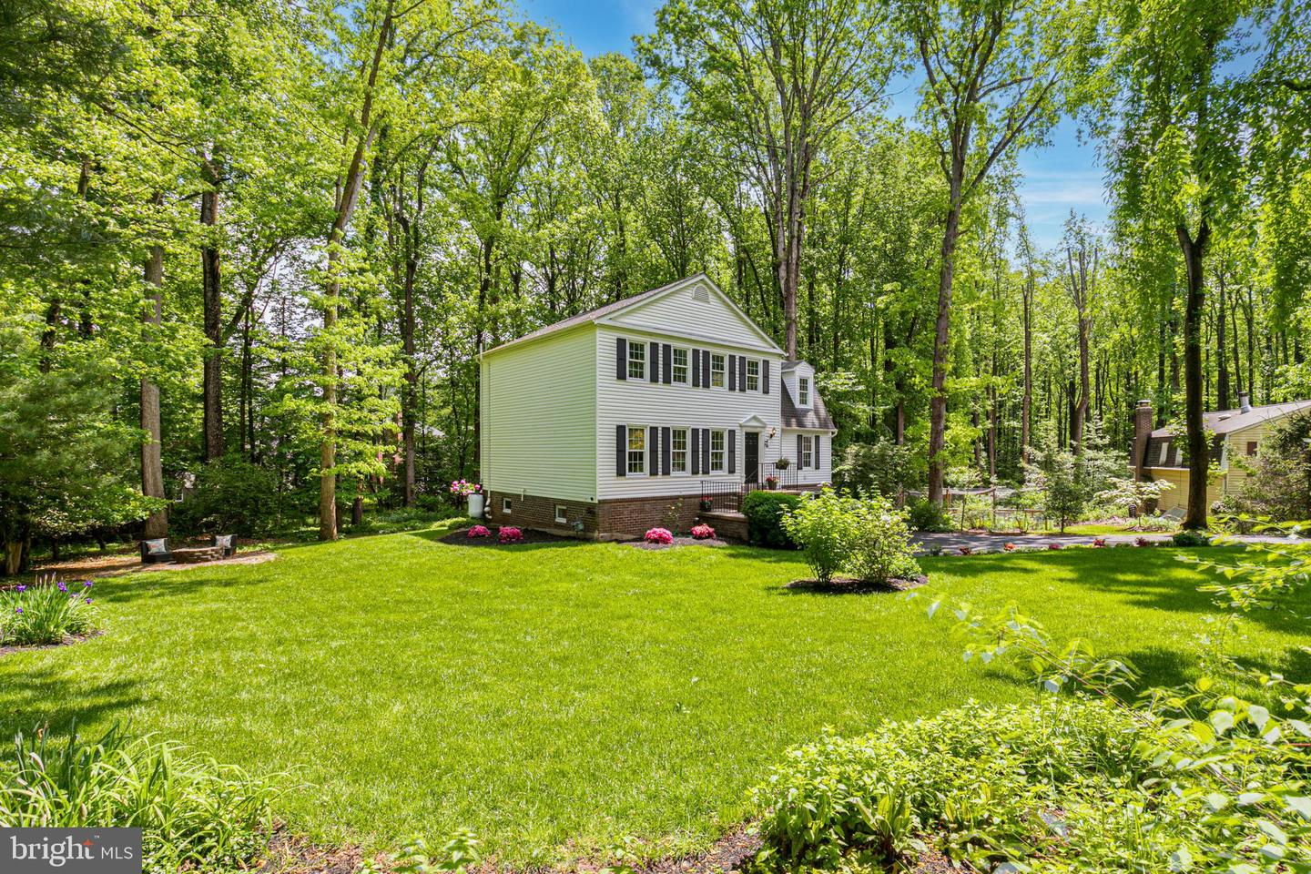11800 QUARTER HORSE CT, OAKTON, Virginia 22124, 4 Bedrooms Bedrooms, ,3 BathroomsBathrooms,Residential,For sale,11800 QUARTER HORSE CT,VAFX2226910 MLS # VAFX2226910