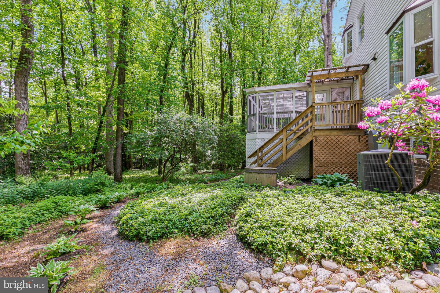 11800 QUARTER HORSE CT, OAKTON, Virginia 22124, 4 Bedrooms Bedrooms, ,3 BathroomsBathrooms,Residential,For sale,11800 QUARTER HORSE CT,VAFX2226910 MLS # VAFX2226910