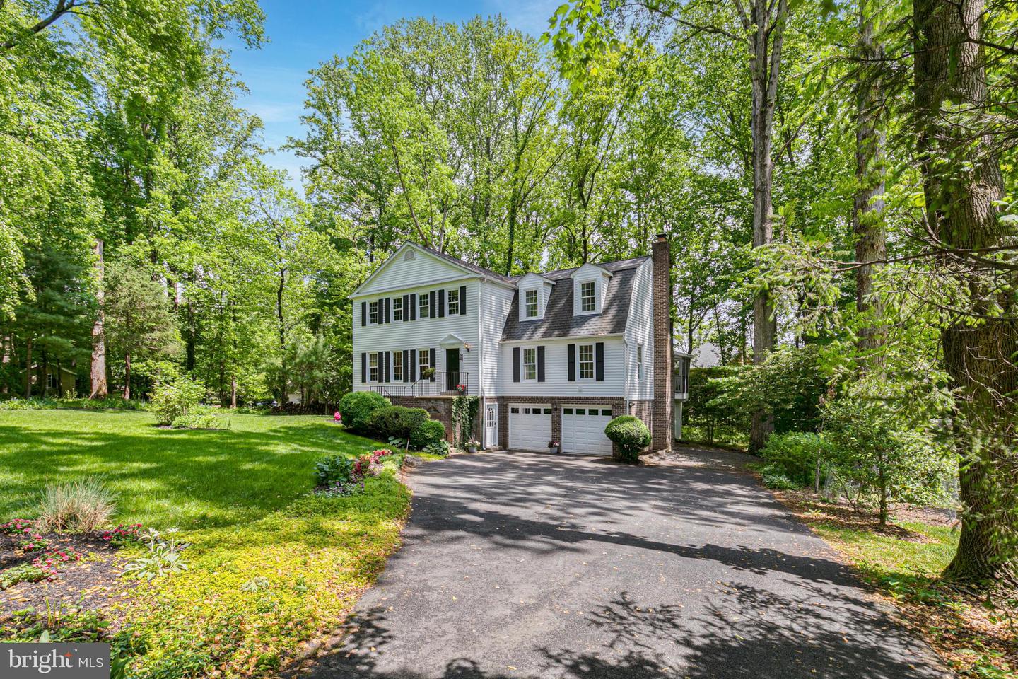11800 QUARTER HORSE CT, OAKTON, Virginia 22124, 4 Bedrooms Bedrooms, ,3 BathroomsBathrooms,Residential,For sale,11800 QUARTER HORSE CT,VAFX2226910 MLS # VAFX2226910
