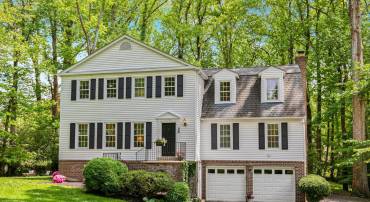 11800 QUARTER HORSE CT, OAKTON, Virginia 22124, 4 Bedrooms Bedrooms, ,3 BathroomsBathrooms,Residential,For sale,11800 QUARTER HORSE CT,VAFX2226910 MLS # VAFX2226910