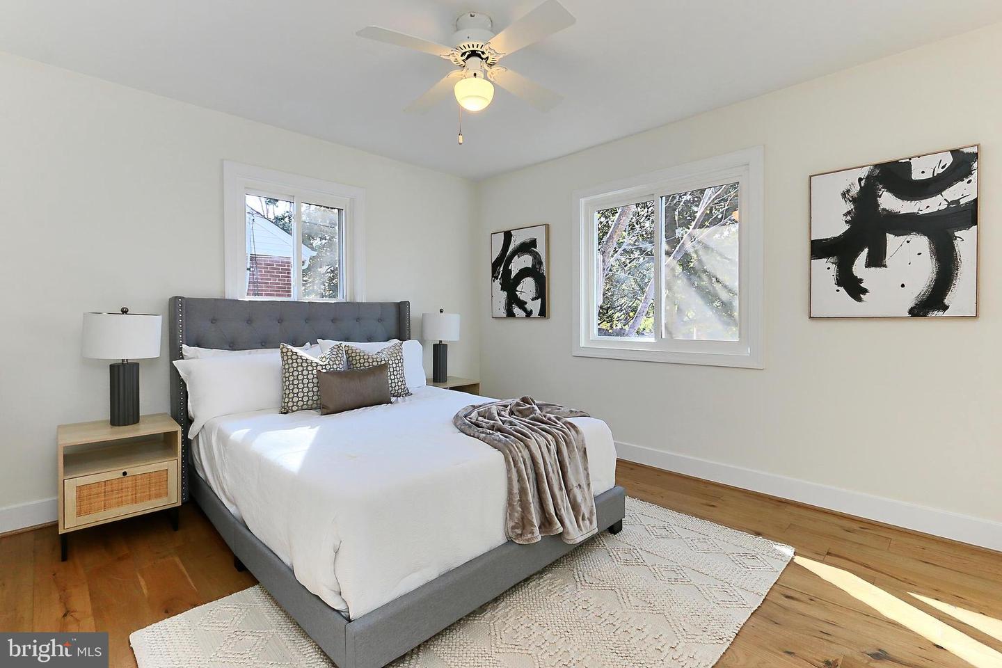 5613 5TH RD S, ARLINGTON, Virginia 22204, 3 Bedrooms Bedrooms, 7 Rooms Rooms,2 BathroomsBathrooms,Residential,For sale,5613 5TH RD S,VAAR2054186 MLS # VAAR2054186