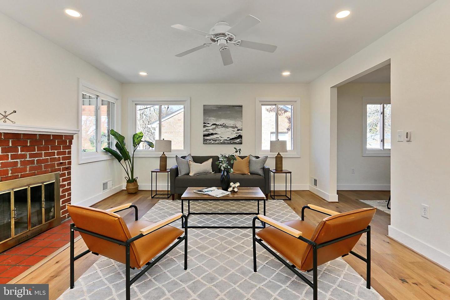 5613 5TH RD S, ARLINGTON, Virginia 22204, 3 Bedrooms Bedrooms, 7 Rooms Rooms,2 BathroomsBathrooms,Residential,For sale,5613 5TH RD S,VAAR2054186 MLS # VAAR2054186