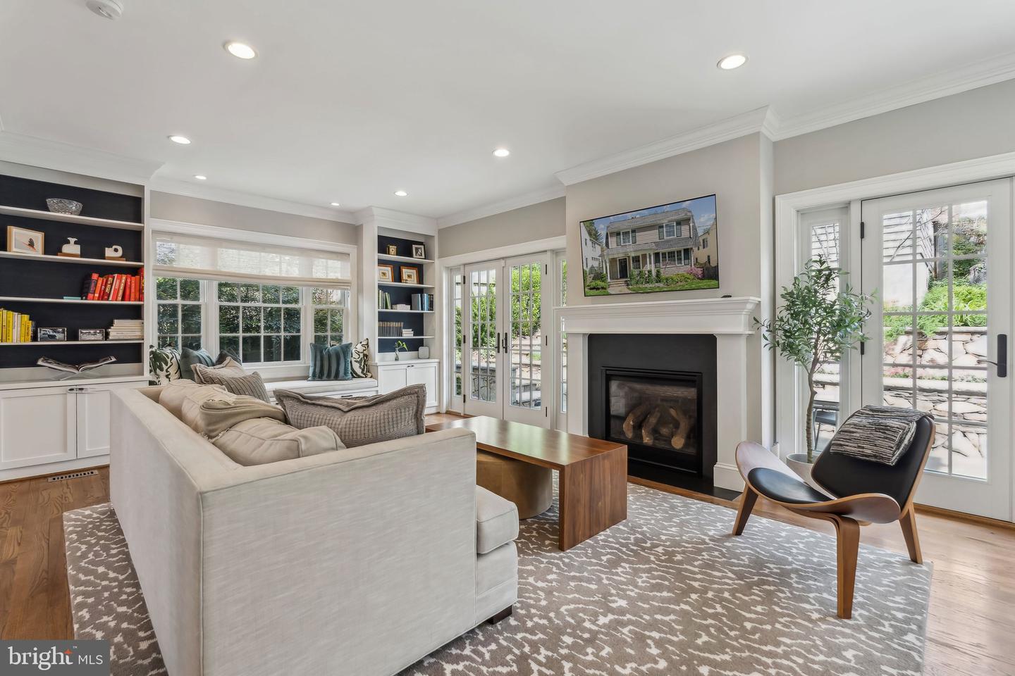 3235 QUESADA ST NW, WASHINGTON, District Of Columbia 20015, 4 Bedrooms Bedrooms, ,4 BathroomsBathrooms,Residential,For sale,3235 QUESADA ST NW,DCDC2189616 MLS # DCDC2189616
