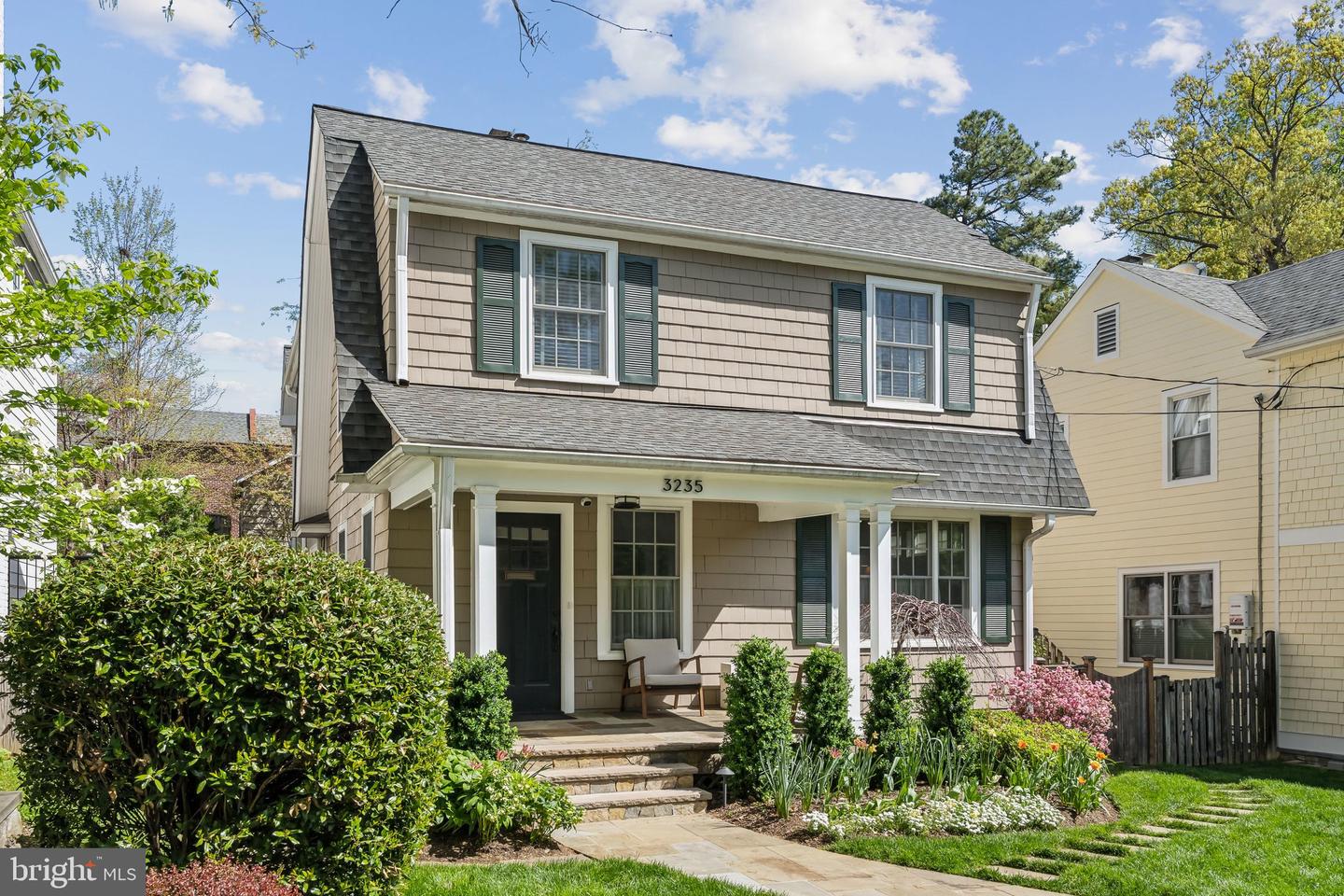 3235 QUESADA ST NW, WASHINGTON, District Of Columbia 20015, 4 Bedrooms Bedrooms, ,4 BathroomsBathrooms,Residential,For sale,3235 QUESADA ST NW,DCDC2189616 MLS # DCDC2189616