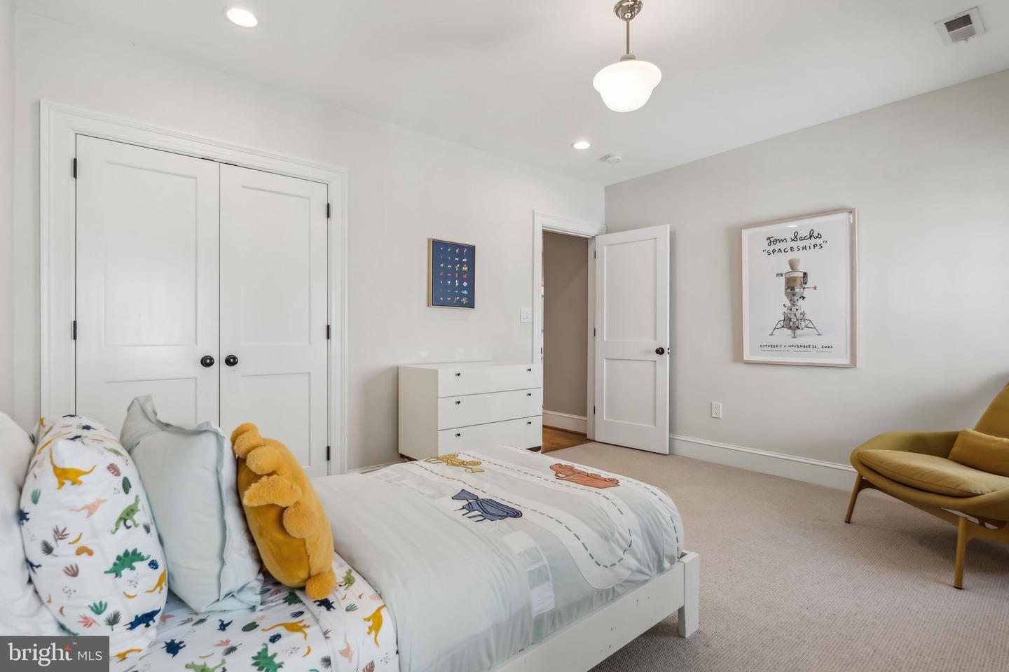 3235 QUESADA ST NW, WASHINGTON, District Of Columbia 20015, 4 Bedrooms Bedrooms, ,4 BathroomsBathrooms,Residential,For sale,3235 QUESADA ST NW,DCDC2189616 MLS # DCDC2189616