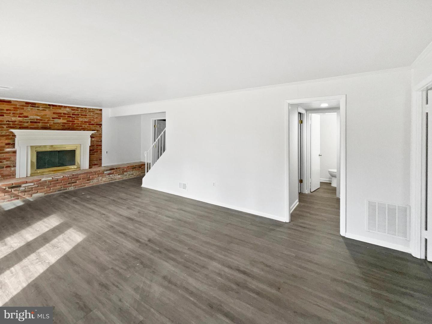 12506 COLBY DR, WOODBRIDGE, Virginia 22192, 4 Bedrooms Bedrooms, ,3 BathroomsBathrooms,Residential,For sale,12506 COLBY DR,VAPW2089510 MLS # VAPW2089510