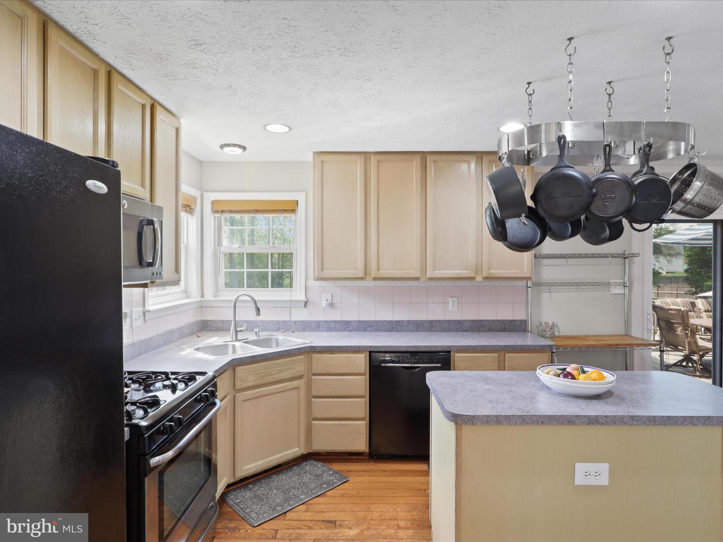 2006 SIERRA DR, FREDERICKSBURG, Virginia 22405, 4 Bedrooms Bedrooms, ,3 BathroomsBathrooms,Residential,For sale,2006 SIERRA DR,VAST2036812 MLS # VAST2036812