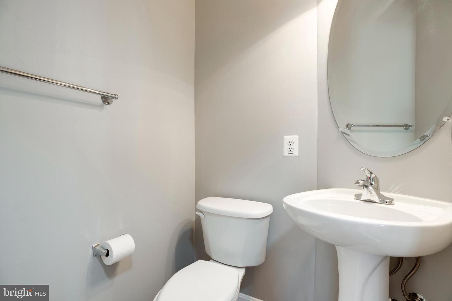 7168 LITTLE THAMES DR, GAINESVILLE, Virginia 20155, 3 Bedrooms Bedrooms, ,2 BathroomsBathrooms,Residential,For sale,7168 LITTLE THAMES DR,VAPW2089612 MLS # VAPW2089612