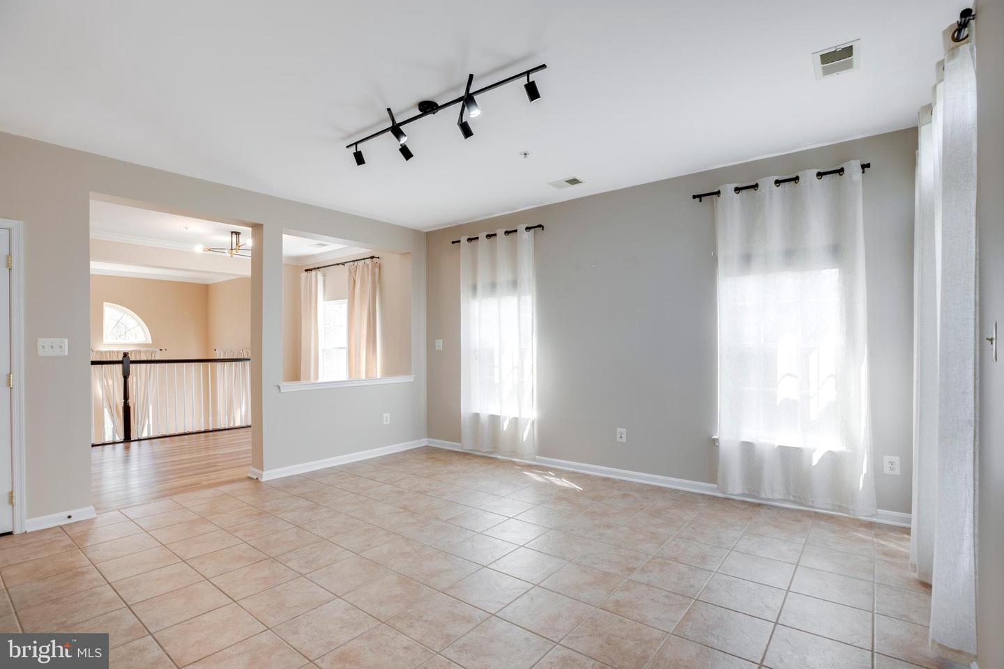 7168 LITTLE THAMES DR, GAINESVILLE, Virginia 20155, 3 Bedrooms Bedrooms, ,2 BathroomsBathrooms,Residential,For sale,7168 LITTLE THAMES DR,VAPW2089612 MLS # VAPW2089612