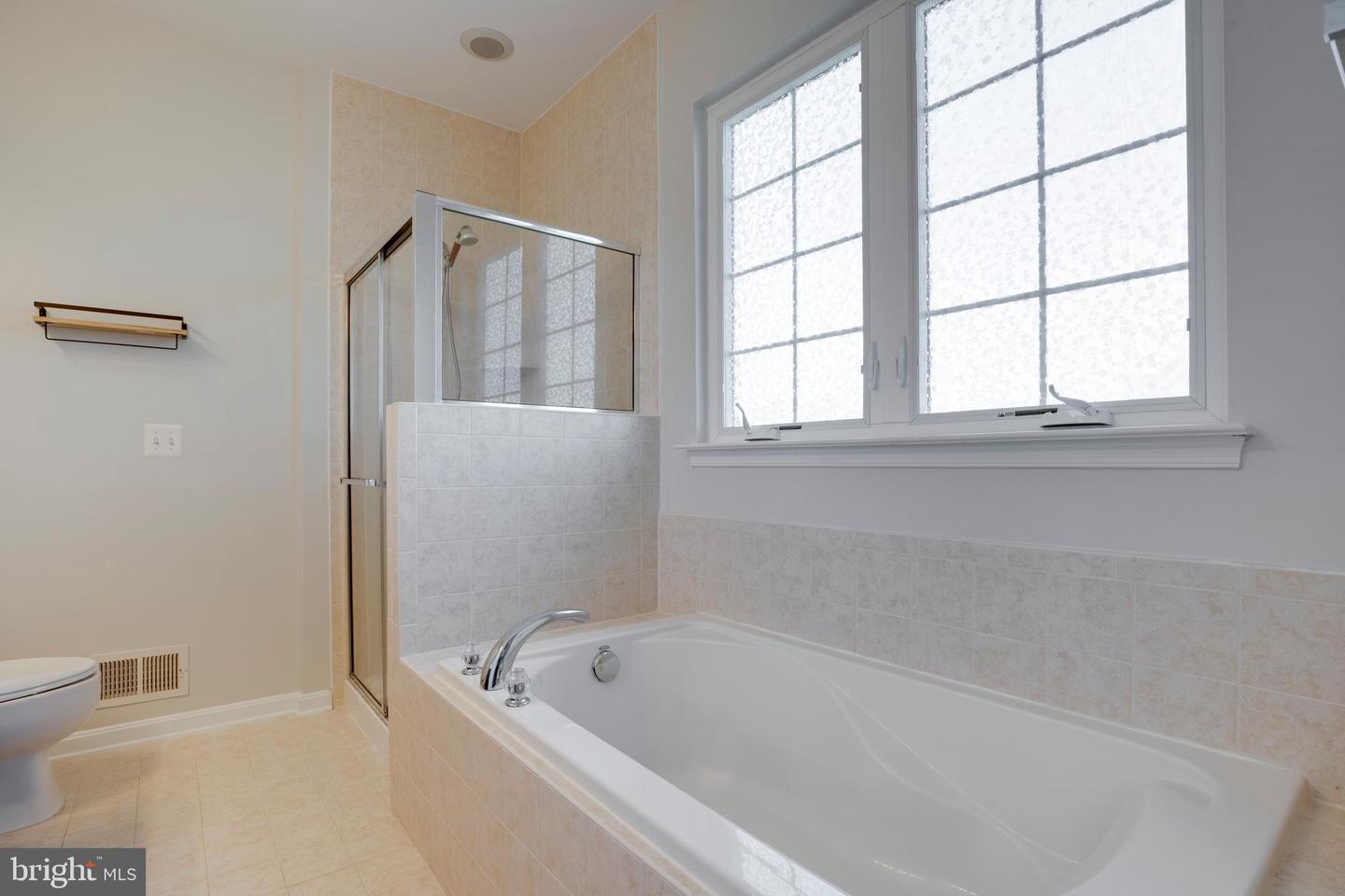 7168 LITTLE THAMES DR, GAINESVILLE, Virginia 20155, 3 Bedrooms Bedrooms, ,2 BathroomsBathrooms,Residential,For sale,7168 LITTLE THAMES DR,VAPW2089612 MLS # VAPW2089612