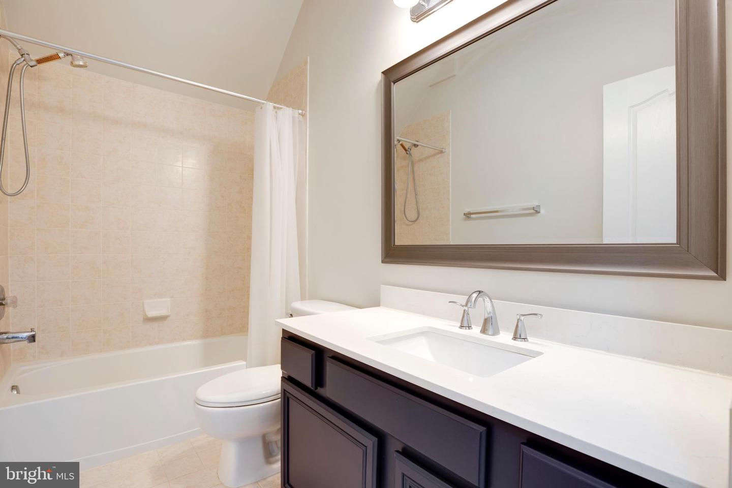 7168 LITTLE THAMES DR, GAINESVILLE, Virginia 20155, 3 Bedrooms Bedrooms, ,2 BathroomsBathrooms,Residential,For sale,7168 LITTLE THAMES DR,VAPW2089612 MLS # VAPW2089612